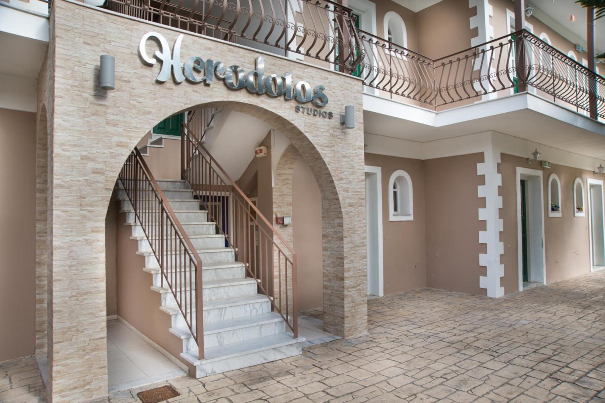 Hotel apartamentowy Herodotos